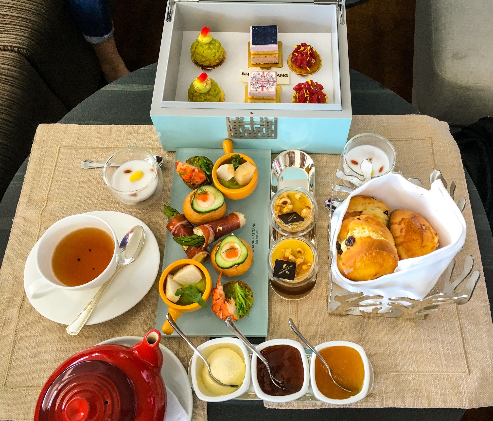 afternoon tea set at Lobby Lounge Intercontinental