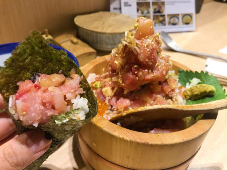 Japanese restaurant specialises in sashimi bowls in Sham Shui Po