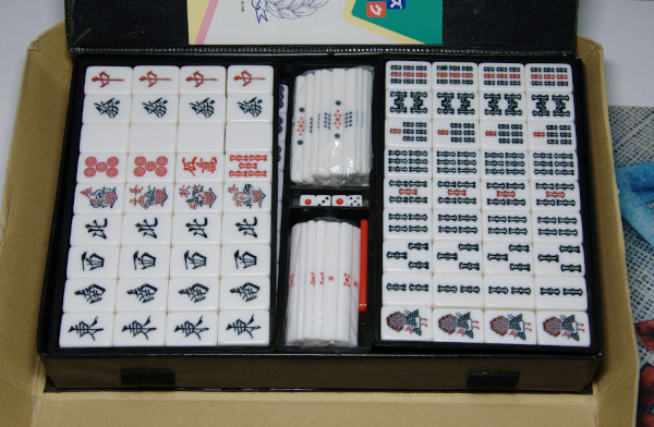 Vintage Mahjong Set, Chinese, Oriental Gaming Case, Late 20th