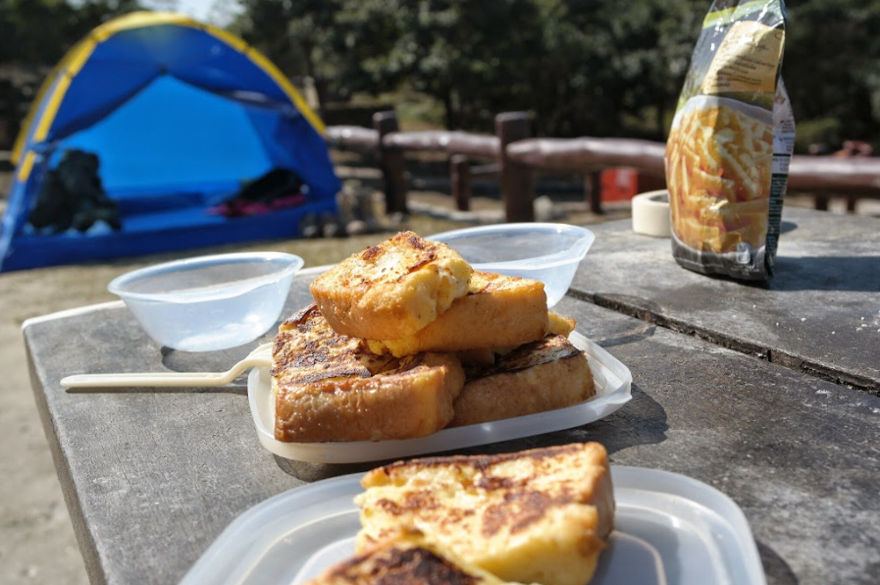 french toast picnic at ngong ping campsite