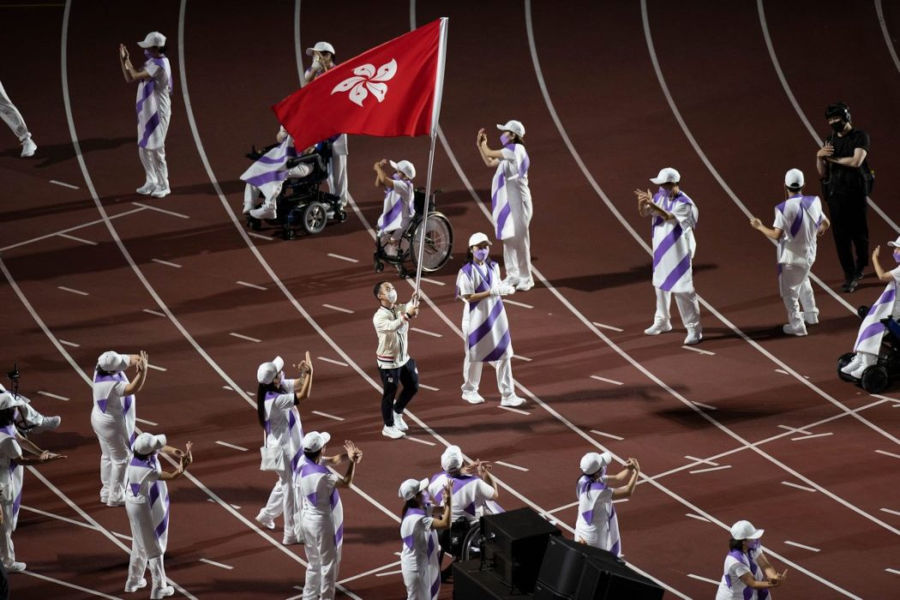 chu man kai hong kong flag bearer tokyo paralympics