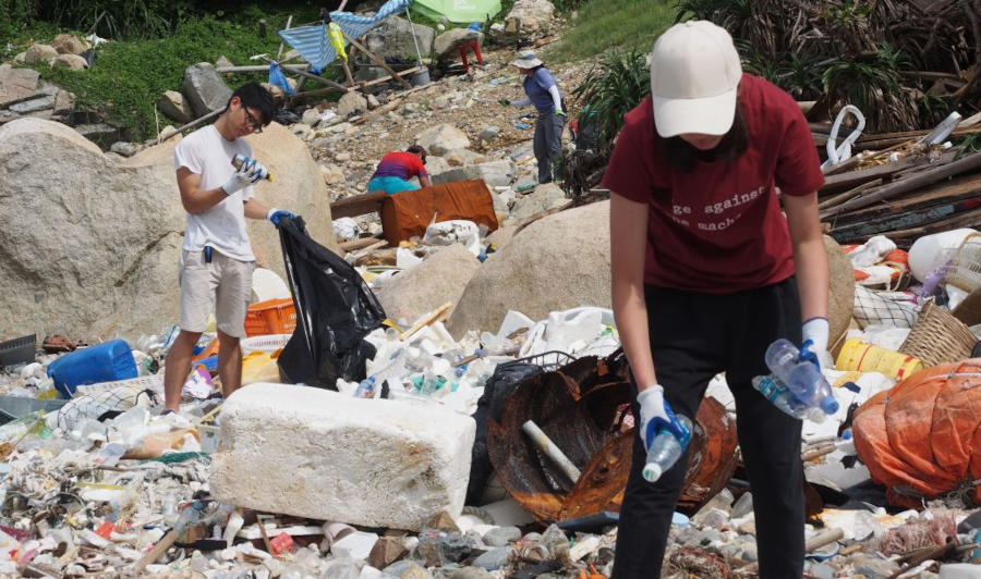 ngo earth earth volunteers clean beach in hong kong