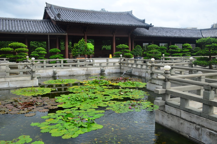 lotus pond garden chi lin nunnery