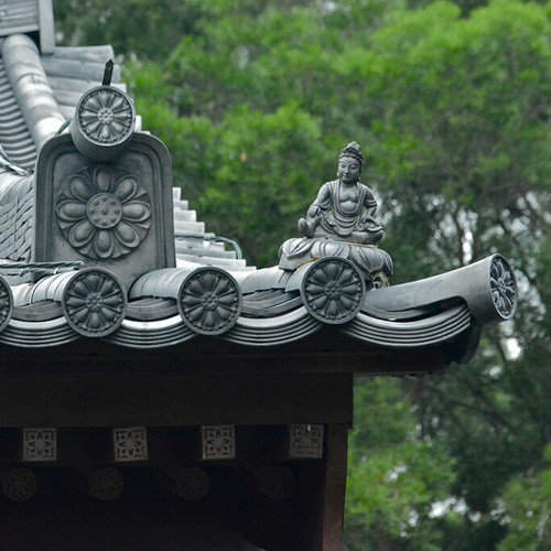 Roof carving