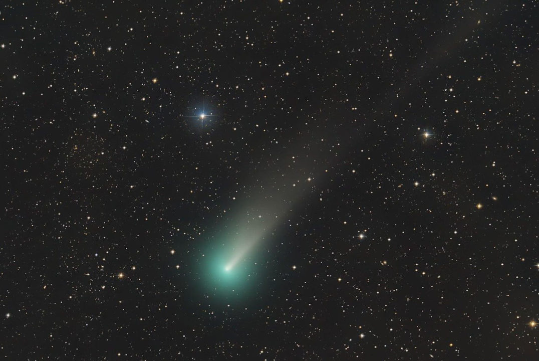 comet leonard sighting