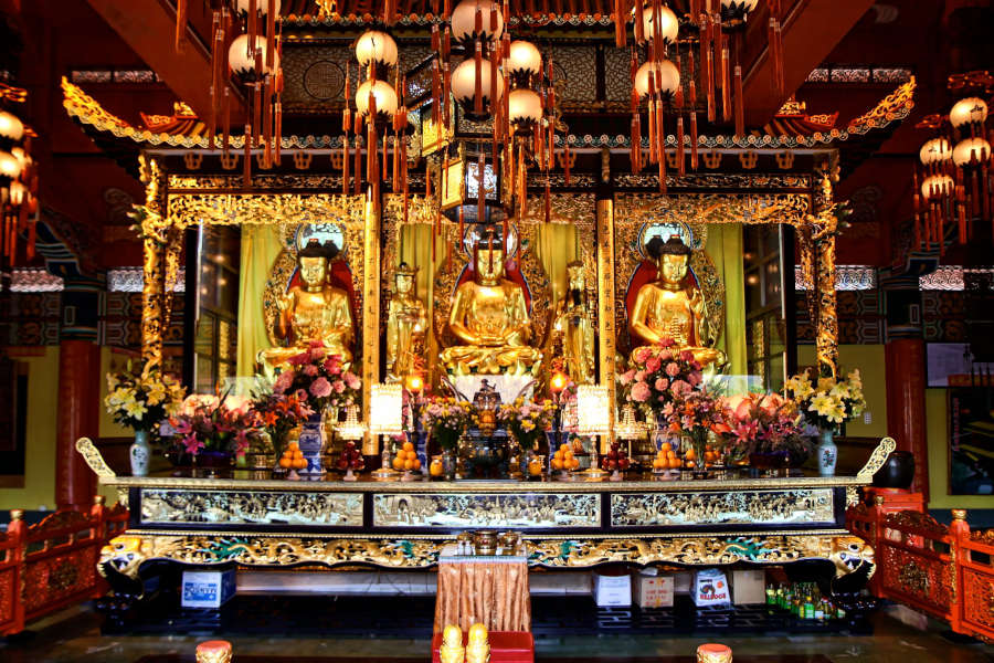 buddha statues in po lin monastery hong kong