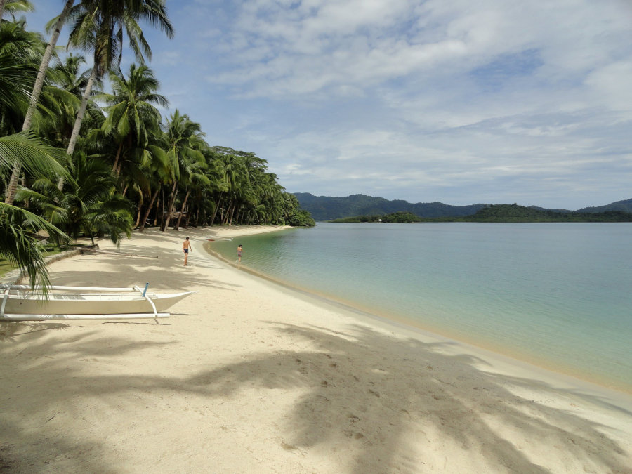 beach in port barton philippines