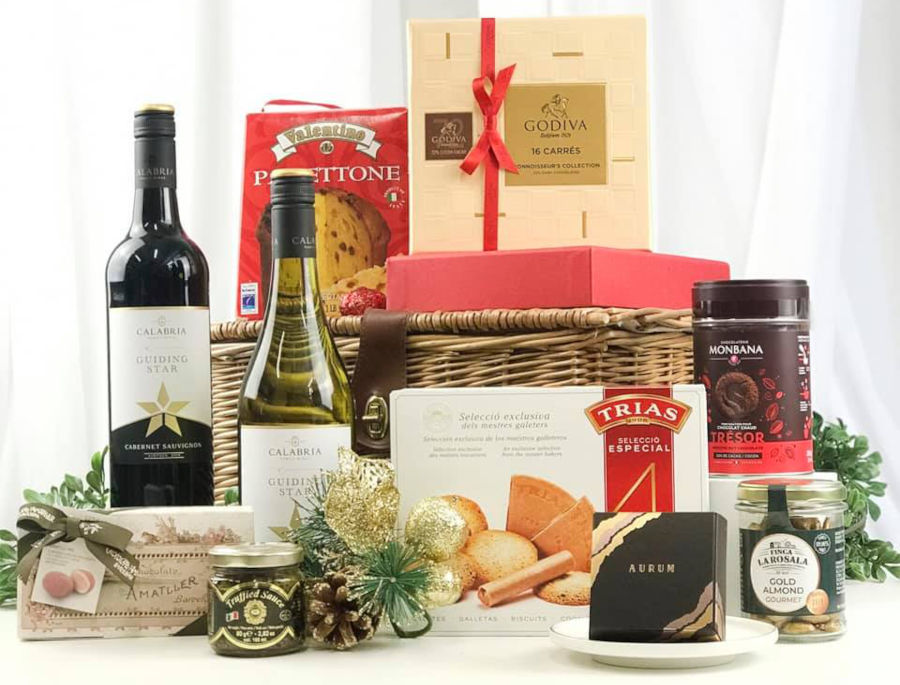 wine and chocolate in gift hamper from the gift hong kong
