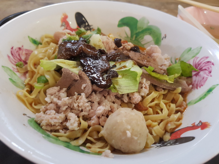Delicious Bak Chor Mee Singaporean Noodles