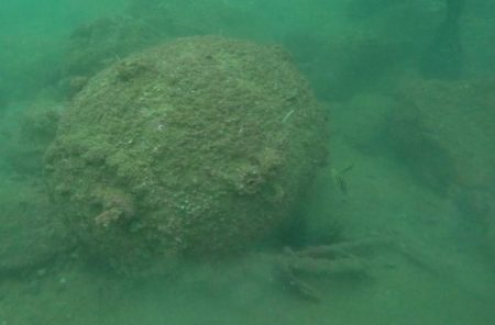 World War II naval bomb in Hong Kong waters
