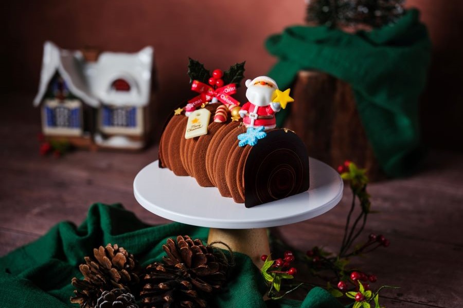 Christmas Limited-edition Black Forest Log Cake