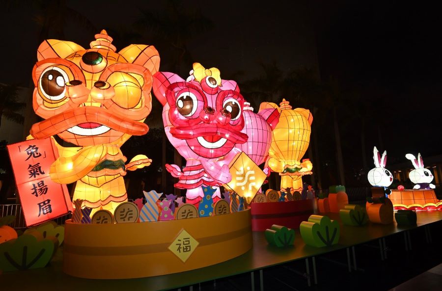 The life-sized rabbit, lion, and festive treat lantern displays at the Hong Kong Cultural Centre Piazza are lit up every evening.
