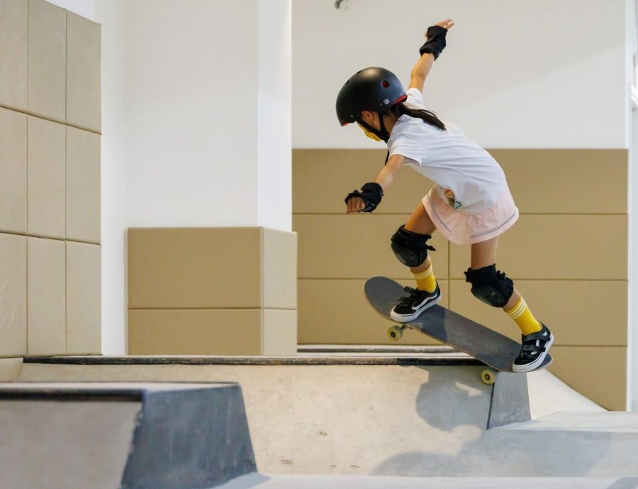 Seeds Skateboarding Institution has classes for children.
