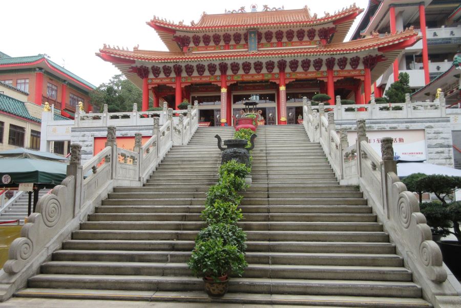 The stairs leading up to the Grand Temple of Fung Ying See Koon.