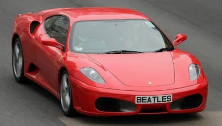 Hong Kong licence plate Letter R