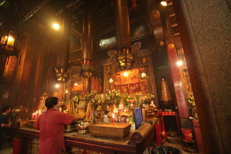 The Kwun Yum Temple in Hung Hom was built like a traditional Chinese temple.