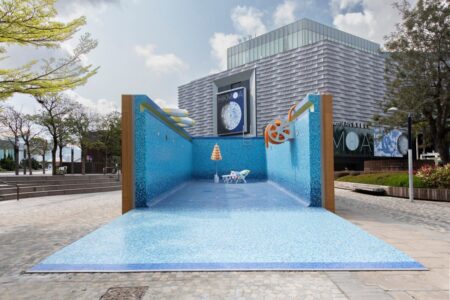 Hong Kong Harbour Wonder Someof us are looking at the stars