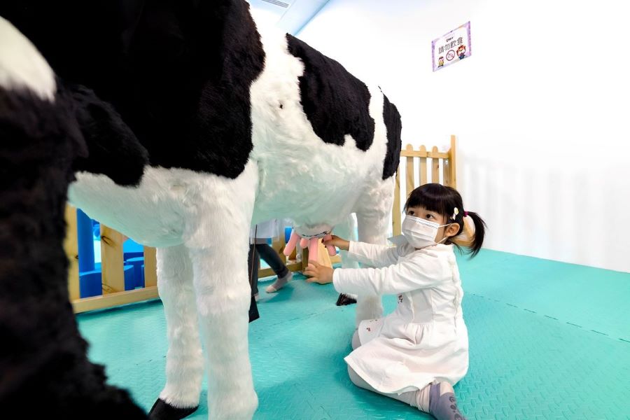 Kids Chill Club has Hong Kong's first parent-child indoor farm.