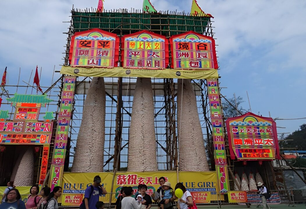 Cheung Chau bamboo towers replaced by paintings