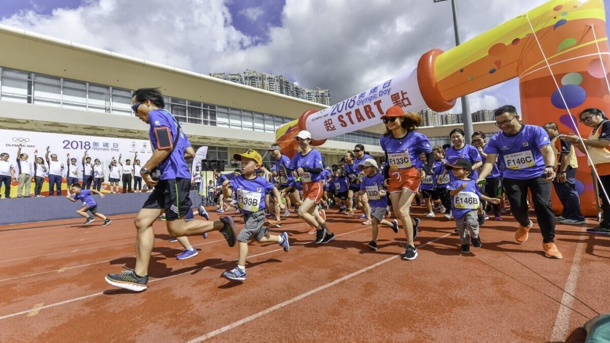 carnival u0026 run run run 茶　トートバッグ Event Results 2023 - Swanage Carnival