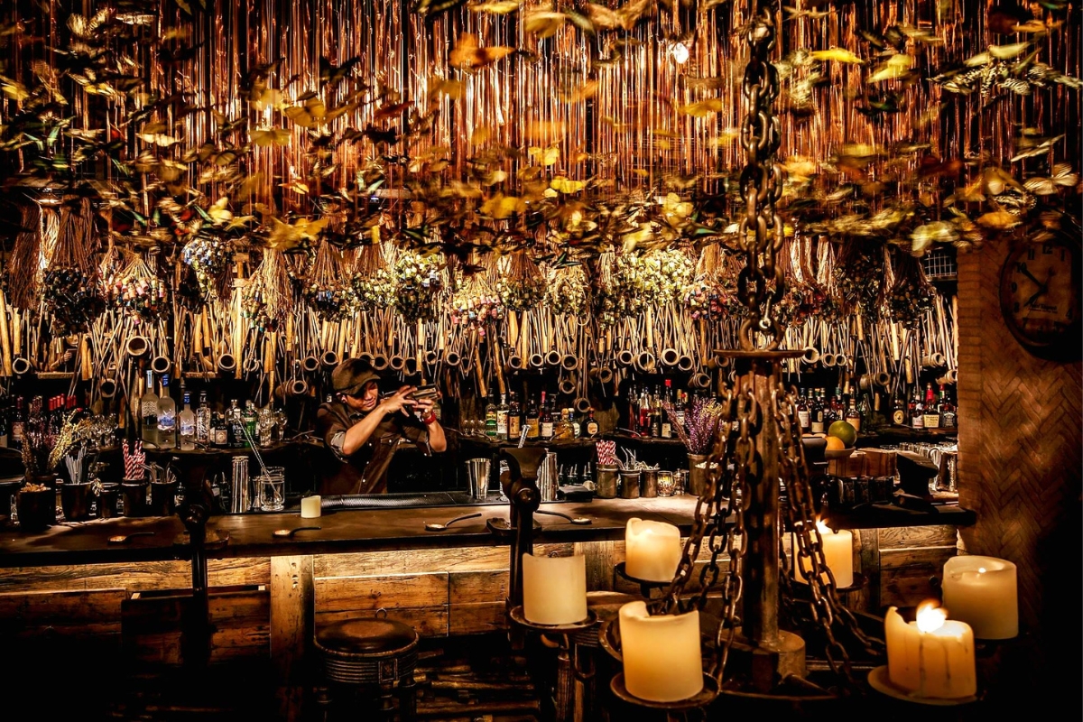 30 Best Bars In Hong Kong To Visit At Least Once