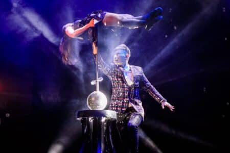 "The Roving Magician (Hong Kong Edition)", will be held on July 7. The world-famous master magician Louis Yan, who will participate in the upcoming performance.