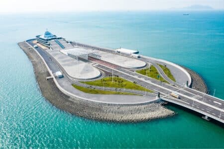 hong kong zhuhai macao bridge open to tourists