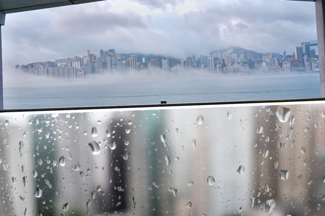 hong kong humidity levels hit 100% march 2024