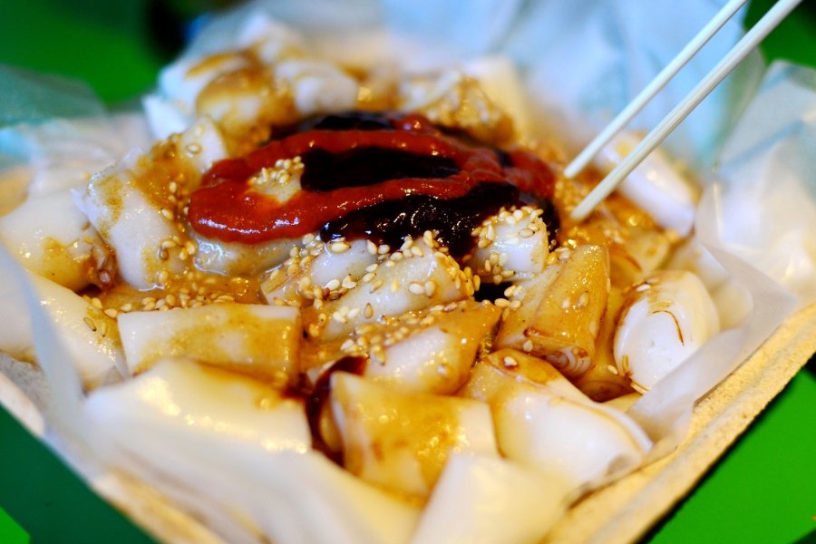 rice noodle rolls hong kong street food
