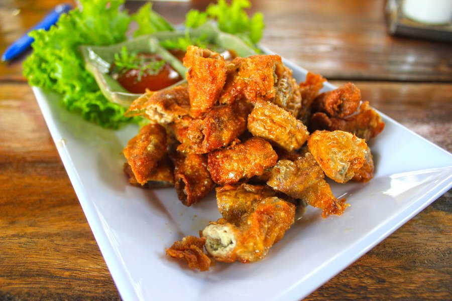 fried pork intestine hong kong street food