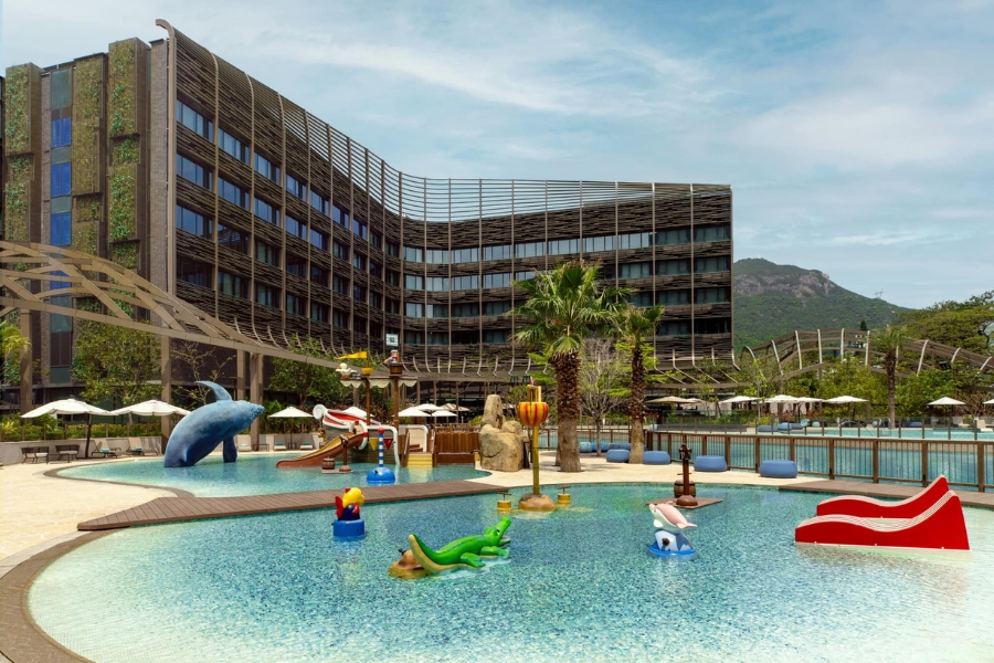 hong kogn ocean park marriott hotel pool