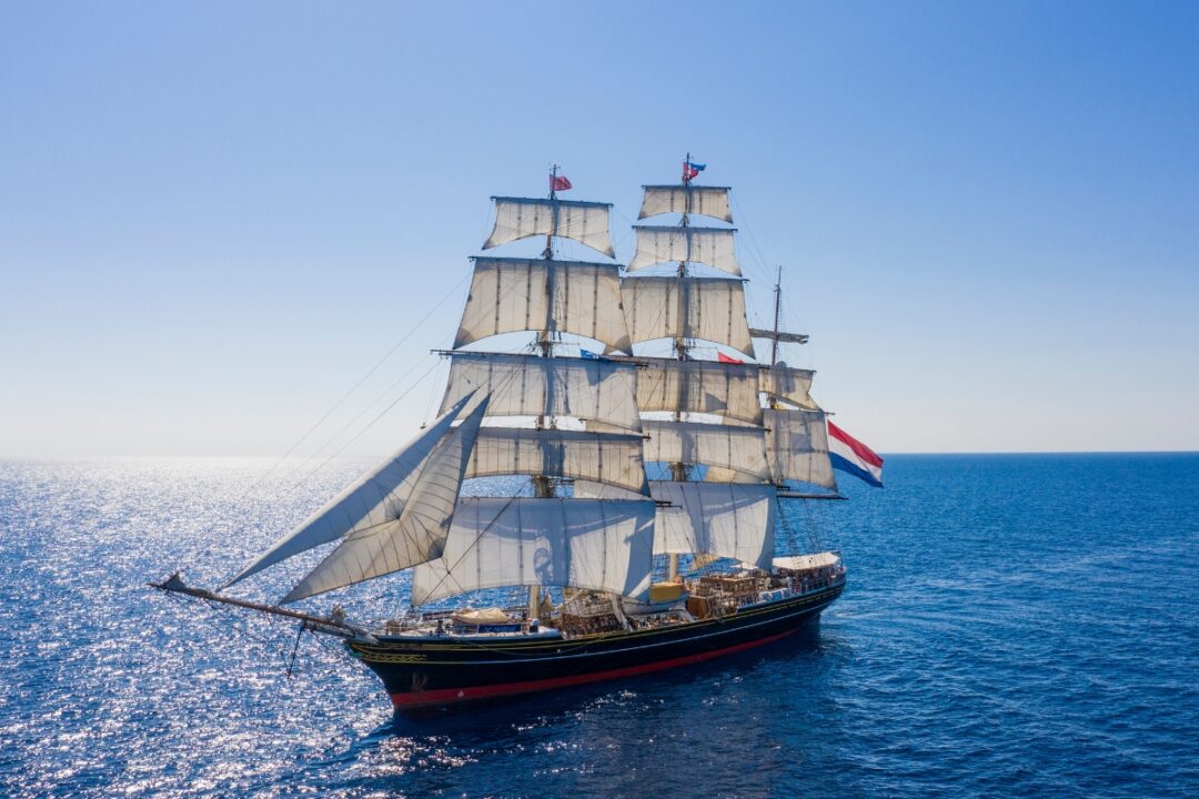 clipper stad amsterdam comes to hong kong