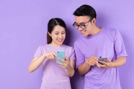 63 percent of hongkongers admit smartphone addiction preply survey