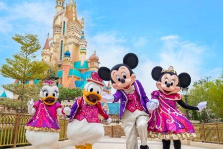 hong kong disneyland 200000 ticket giveaway