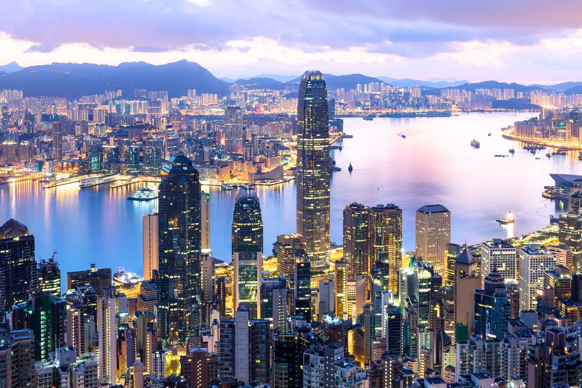 Hong Kong Now Ranks 4th Among The World’s Priciest Cities For Luxury Spending hong kong sunrise view