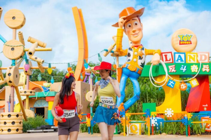 Hong Kong Disneyland’s Magic Run Fest Returns With Zootopia, Pixar And Frozen Routes magic run fest at hong kong disneyland