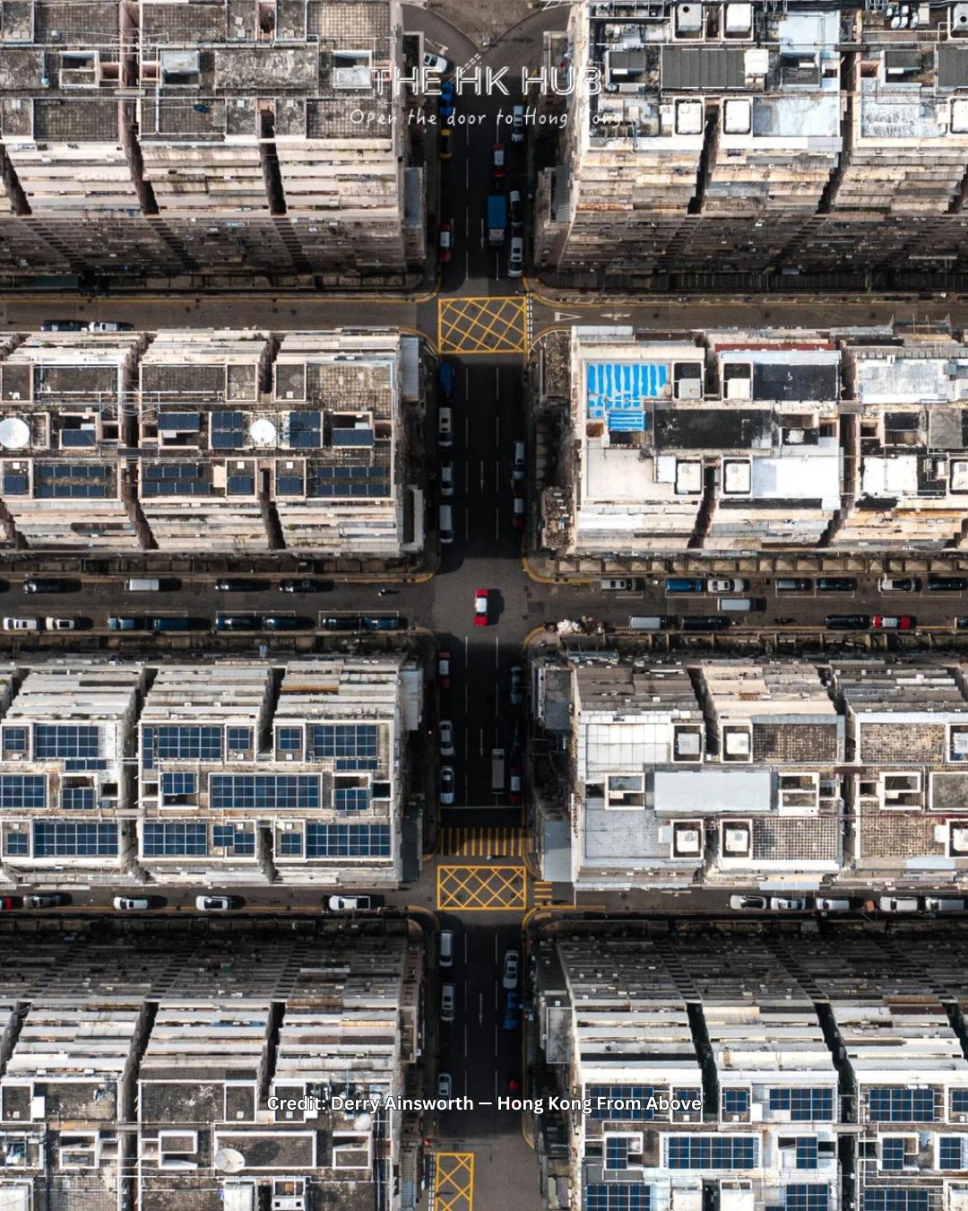 Hong Kong Taxi from the sky (Derry Ainsworth)