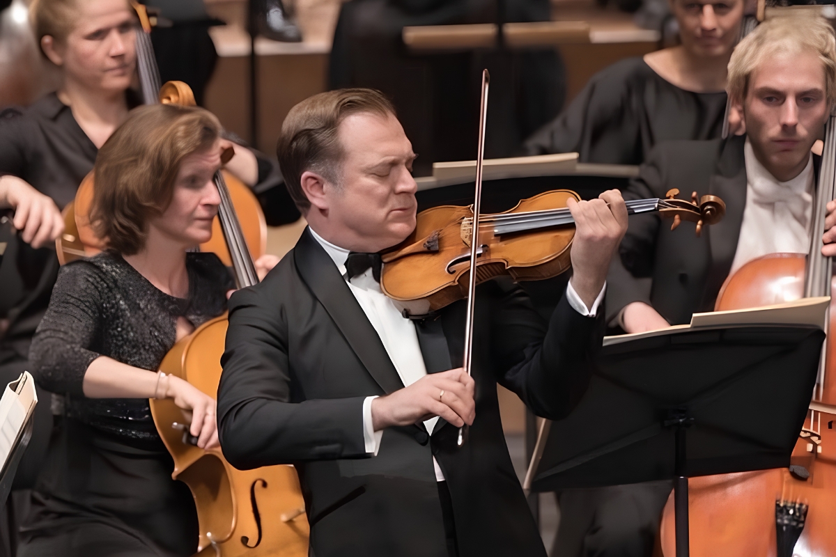 French Violinist Renaud Capuçon To Perform All Three Brahms Sonatas In Hong Kong On October 11 violinist renaud capucon