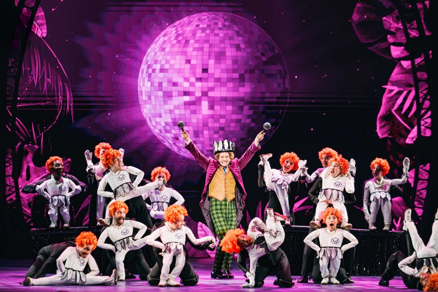 willy wonka and Oompa-Loompas
