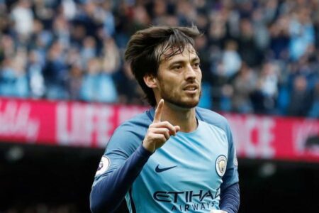 Manchester City Legend David Silva Signs For Supreme Sha Tin david silva sign in hong kong