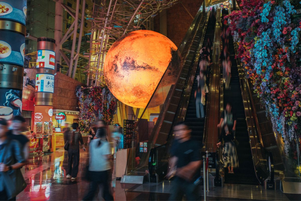 Luke Jerram’s Giant Mars Makes Hong Kong Debut At Langham Place giant mars art hong kong